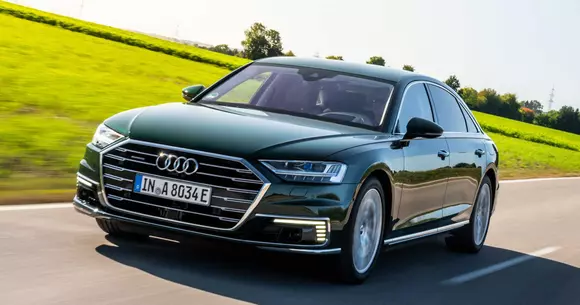 Noul Audi A8 L plug-in hybrid are 449 CP și preț de pornire de 109.000 de euro