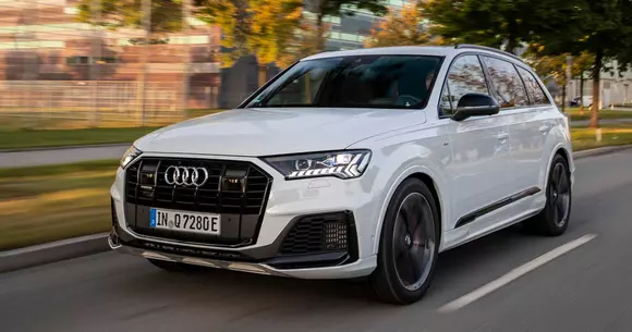 Audi Q7 hibrid: 60 TFSI e este cel mai nou membru din gama PHEV