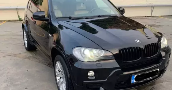 „Vând/Schimb COTEȚ”. Așa vinde un român un BMW X5