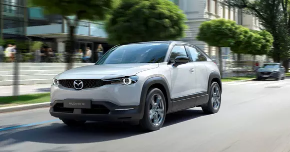 Mazda MX-30: SUV citadin electric cu autonomie de 200 km (VIDEO)