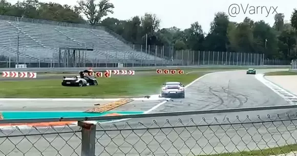 Dureros: Porsche 911 GT2 RS lovește un hypercar de 3,2 milioane de euro (VIDEO)