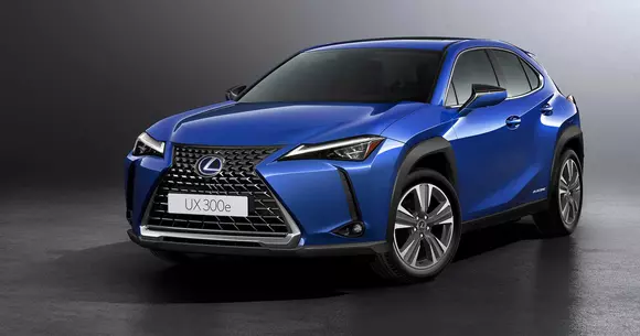 Lexus a lansat primul său model electric: faceți cunoștință cu UX 300e