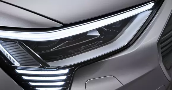 Audi își extinde gama de oferte electrice cu e-tron Sporback