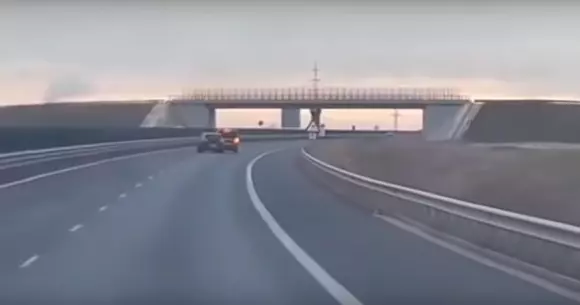 Tupeu și prostie pe autostrada Timișoara – Arad (Video)
