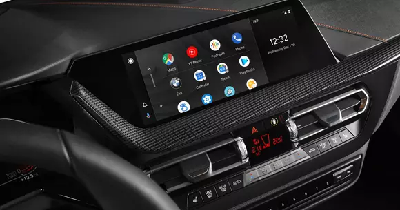 Noutate în industrie: conectivitate smartphone wireless, la BMW