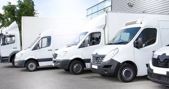 Ce trebuie să ai în vedere dacă îți deschizi o firmă de curierat