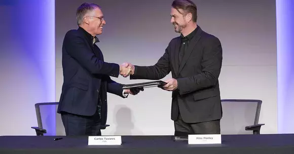 Grupurile FCA și PSA au semnat acordul de fuzionare. Cine este noul șef al concernului