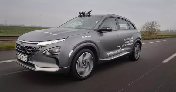 Mai bună decât electricele: nou record de autonomie pentru Hyundai Nexo