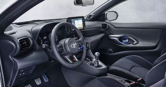 Toyota GR Yaris hot hatch debutează cu 261 CP tracțiune integrală!