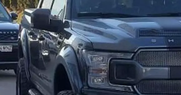 Noua maşină a lui Ion Țiriac are nevoie de cel puţin două locuri de parcare