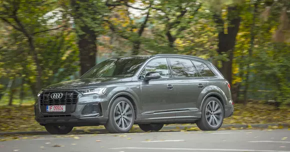 Audi Q7 S line 50 TDI quattro: Star Destroyer
