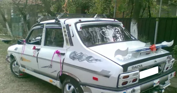 Topul celor mai inutile dotări aftermarket pe care ți le poți monta acum pe mașină