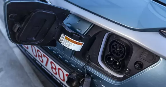 Studiu: ce preț și autonomie ar trebui să aibă mașinile electrice