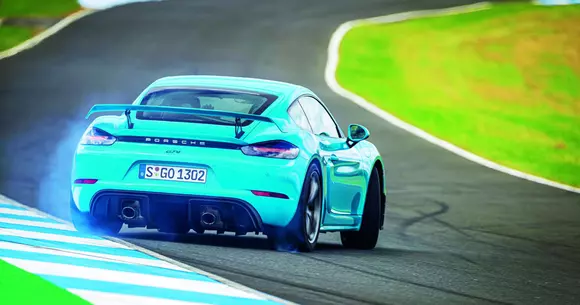 Porsche își răsplătește angajații în fiecare an! Cât primesc aceștia primă anul acesta