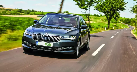 Skoda Superb 2.0 TDI evo - Retuşuri la reţeta binecunoscută