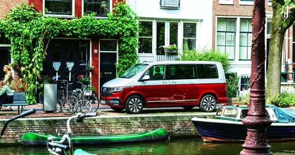 VW Multivan 6.1: Tech, biți și Bulli