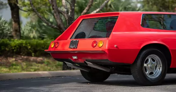 Acesta a fost, la un moment dat, cel mai rapid break din lume. Acum e de vânzare