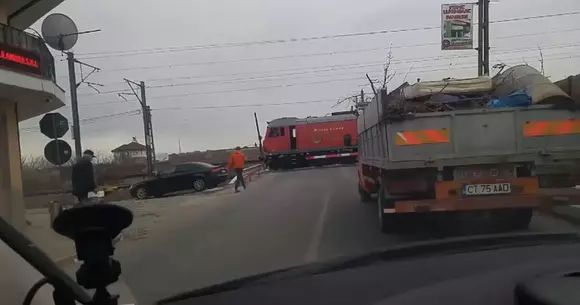 Un nou „erou” în România: a oprit trenul să-și cumpere o cafea! ( Video)