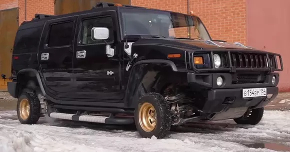 Hummer H2 cu jante de Lada? De ce nu!