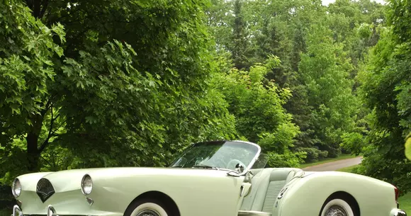 Top - 10 mașini care au marcat istoria auto prin ușile lor atipice