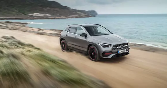 Mercedes-Benz GLA a debutat în România: iată prețurile!