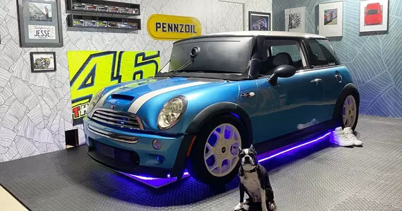 Mini Cooper versiunea simulator: Un vis devenit realitate... virtuală