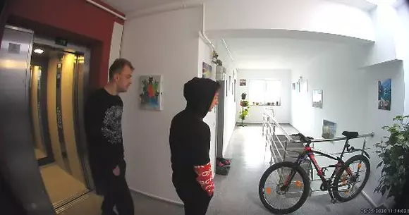 VIDEO: furt (eșuat) de bicicletă în Brașov, demonstrație de hilară incompetență