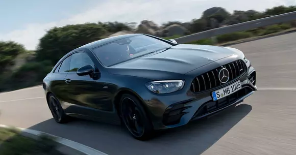 Mercedes-Benz Clasa E Coupe și Cabriolet: facelift cu accent pe tehnologie