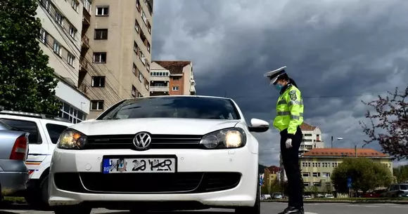 Ce documente trebuie să prezentăm pentru a justifica deplasarea în afara localităţii. Răspunsul Poliţiei