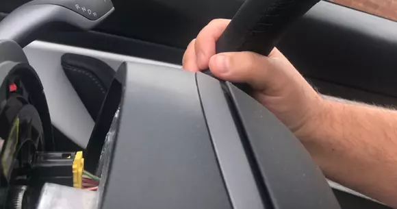 Tesla fără volan: ce a pățit un proprietar cu un Model 3 cumpărat de doar o lună