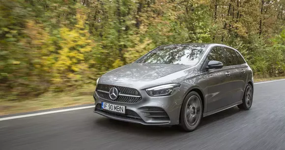 Mercedes-Benz B 200: Un hatchback la înălțime