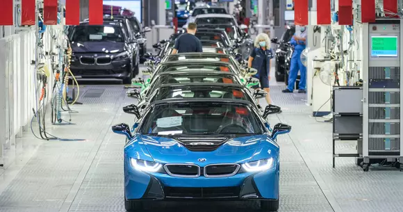 Ultimele 18 exemplare de producție BMW i8 sunt unice