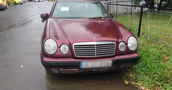 Așa arată o somație pentru ridicarea unui autoturism abandonat