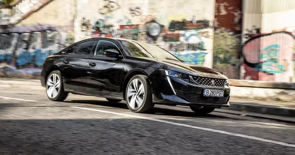 Peugeot 508: Pantera excentrică