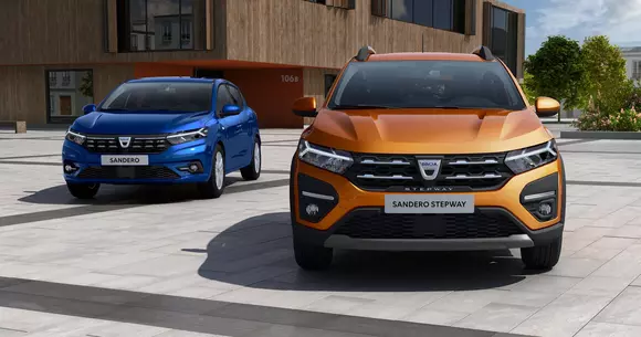 Este Dacia Sandero mai atrăgător decât Renault Clio? Ce au răspuns francezii