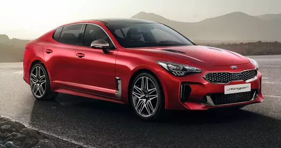 Noul Kia Stinger facelift, disponibil acum doar cu motorizarea cea mai puternică