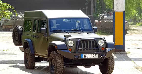 Jeep J8 - un Wrangler pentru forțele militare terestre