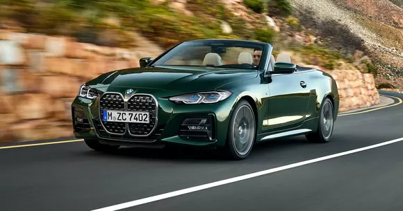 BMW Seria 4 Convertible are plafon textil, motoare cu până la 374 CP