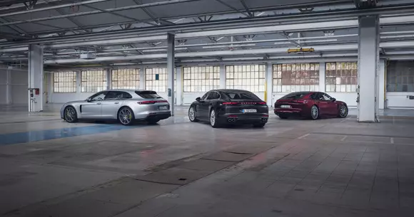 Porsche Panamera Turbo S E-Hybrid - 700 CP și autonomie electrică de 50 km