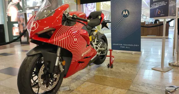 Iată cum poți câștiga un Ducati Panigale V2!