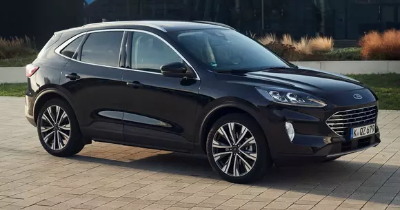 Ford a lansat versiunea Kuga Hybrid. Are o autonomie-record!