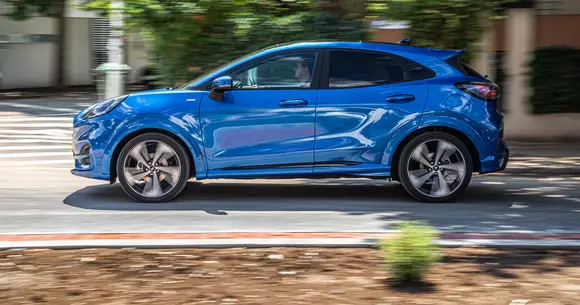 Ford Puma 1.0 EcoBoost mHEV: Eliberată în natură