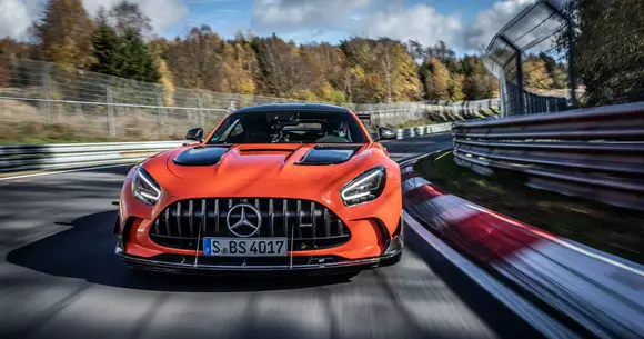 Mercedes-AMG GT Black Series devine cel mai rapid model de serie pe Nurburgring (VIDEO)