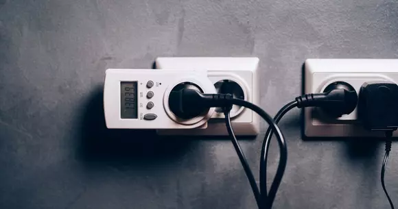 (P) Cum poți reduce consumul de energie electrică?