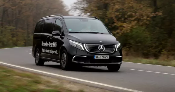 Mercedes-Benz EQV: Private charter