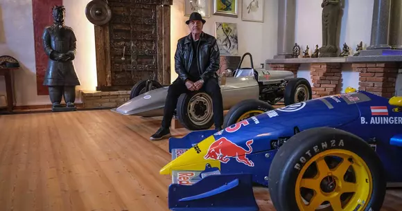 Cel mai loial fan Porsche? La 80 de ani a cumpărat a 80-a mașină