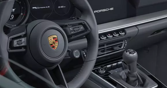 Transmisia manuală rămâne importantă pentru clienții Porsche