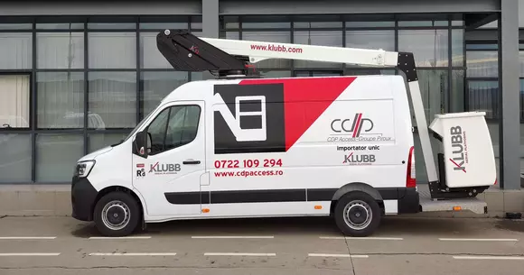 Easy & fast: Nacela pe autoutilitara Renault Master