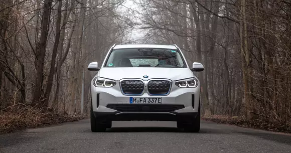 BMW iX3: Fratele electric