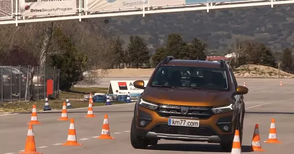 VIDEO: Dacia Sandero Stepway la testul elanului